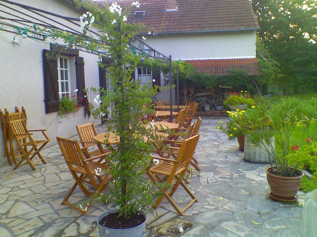 Althaea Bed & Breakfast La Ferté-Saint-Cyr Dış mekan fotoğraf